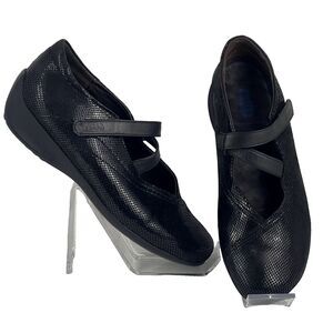 WOLKY Passion $199 Black Leather Mary Janes Flats Comfort Shoes EU 39 US 8